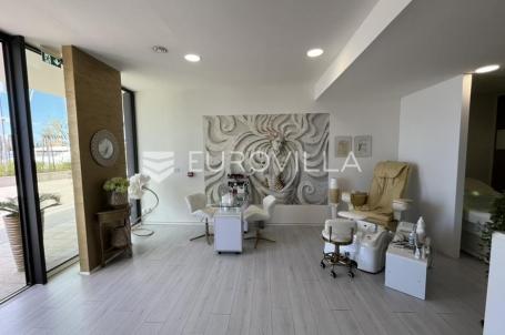 Istra, Rovinj, prodaja poslovanja i inventara uhodanog beauty studio u ACI Marini