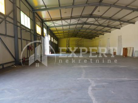 Izdaje se hala-magacin na putu ka Malči, 3001m2