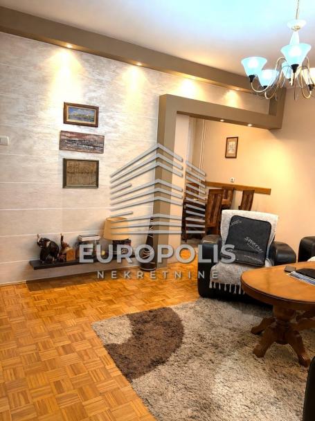 Sređen porodični stan u centru Borče ID#9550