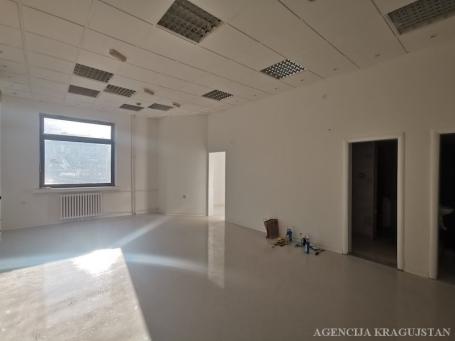 Prodaja, Lokal, 152m2 , Centar