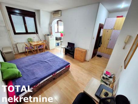 NOVI SAD - BULEVAR - 25.00 m2