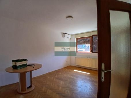 Jednosoban stan 44 m², Centar, Jagodina, 5. sprat