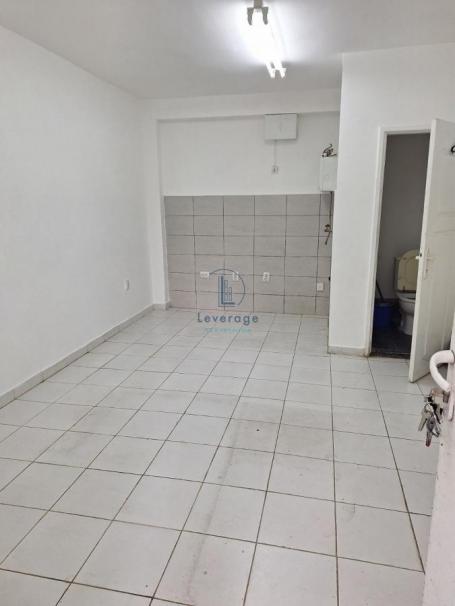 Lokal, Banovo brdo, 19m2