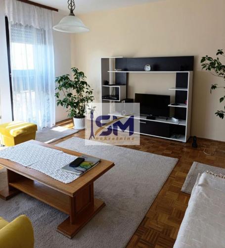 Vidikovac,  useljiv stan 108 m²