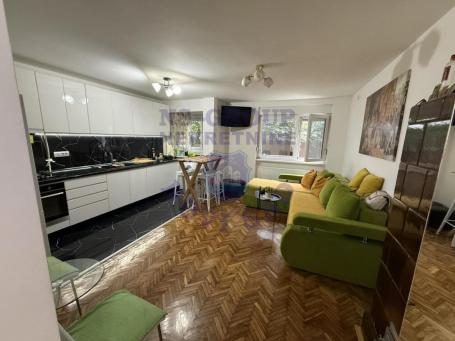 Stan na prodaju Novi Sad 43m2, 572352