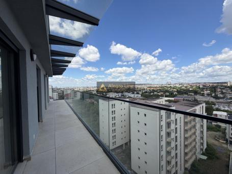 Četvorosoban penthouse u kompleksu Vojvoda Residence
