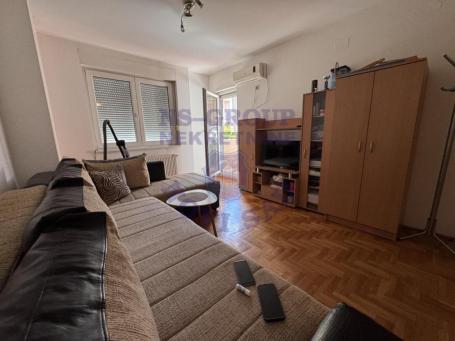 Dvosoban stan na Socijalnom, 45m2