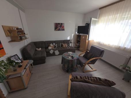 Obiteljska kuća u centru Oroslavja – odlična lokacija, garaža i mogućnost kupnje dodatne parcele