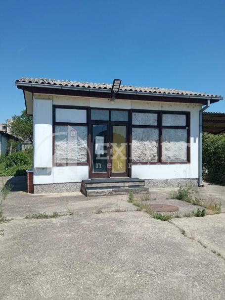 Izdaje se poslovni objekat 33m2, na periferiji Niša