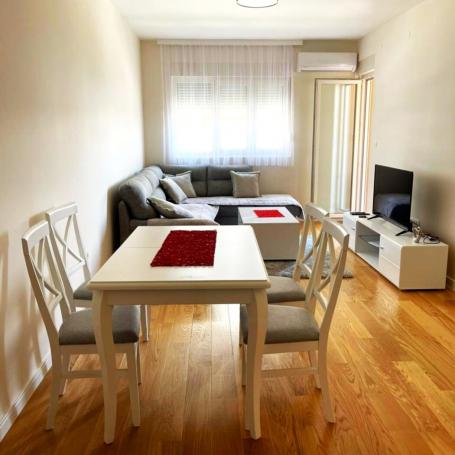 Jednosoban namješten stan, 47m2, Central point, Podgorica