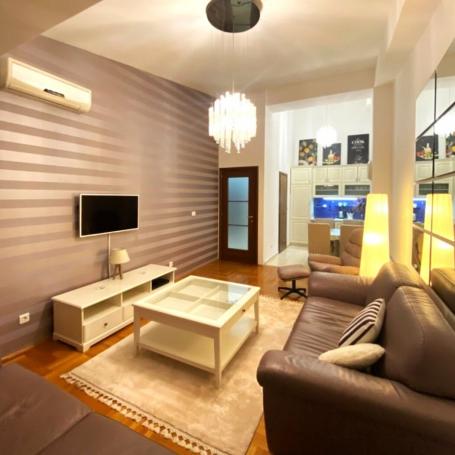Jednosoban lijepo namješten stan, 52m2, City kvart, Podgorica