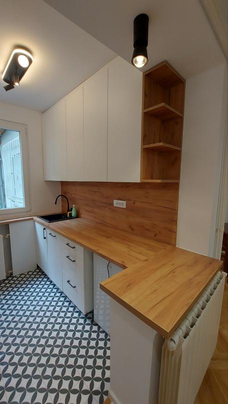 STARI GRAD GORNJI DORCOL 60m2 , 800e