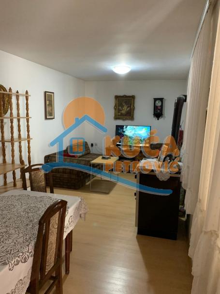 Izdaje se duplex na Paliluli!