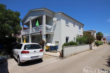 Dalmacija Vir Samostojeća nekretnina s 4 stambene jedinice