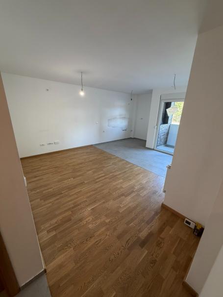 PRODAJA Stan u Daničićevoj ulici 70m2 visoko prizemlje 