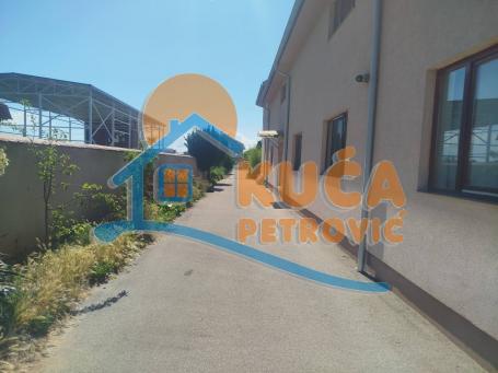 Izdaje se poslovni prostor u Leskovcu, 650m2