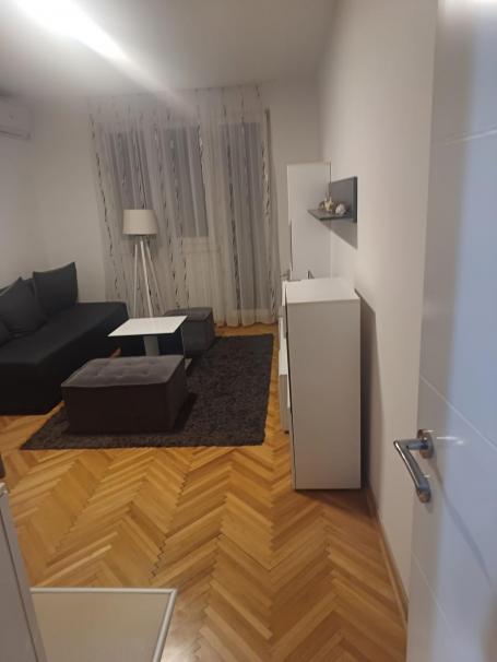 Karaburma, Mirrijevskii bulevar, 1.5, 36m2, terasa, IV, ta