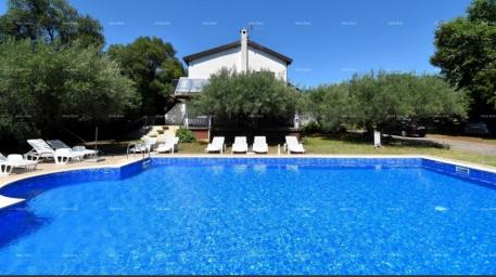 Kuća Poreč,  Apartmanska kuća 330m²  s bazenom