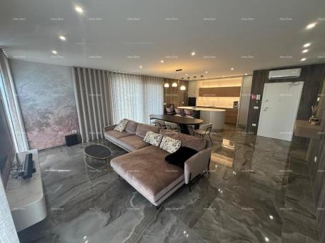 Stan NOVIGRAD, LUKSUZNI PENTHOUSE S PANORAMSKIM POGLEDOM NA MORE