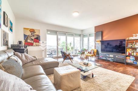 Zagreb, Bukovac, trosoban stan, vrt, terasa plus dva parkirna mjesta 119 m²