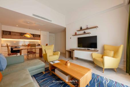 Spacious Two-bedroom Apartment Centrale