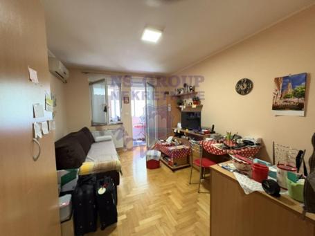 Funkcionalna garsonjera u blizini Cara Dušana! 24m