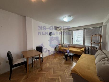 Granica sa Limanom - 26m2 - Garsonjera