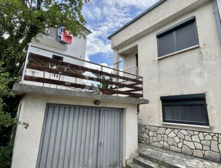 Jadranovo, dvojna kuća 250 m od mora