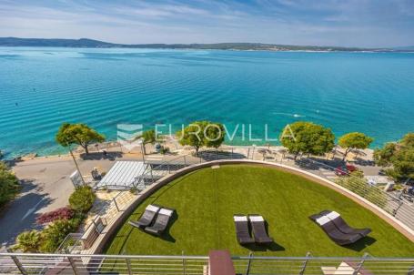Crikvenica, Selce, hotel prvi red do mora
