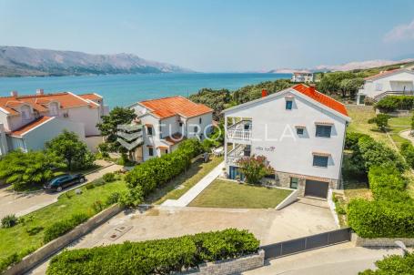 Zadar, Pag, kuća s apartmanima i pogledom na more