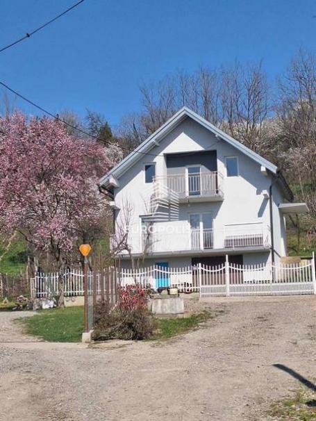 Kuća u mirnom i prirodnom okruženju–Mala Moštanica ID#9586