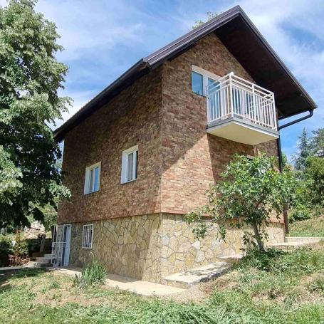 MLADENOVAC KORACICA 117m2 , T+17a ,220000e