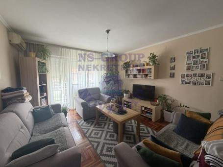 Odlična kuća u Veterniku 