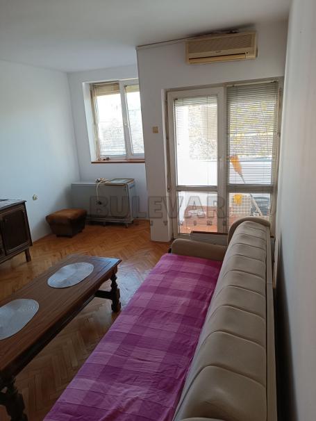 Izdaje se odličan stan kod Medicinskog fakulteta, 42m2
