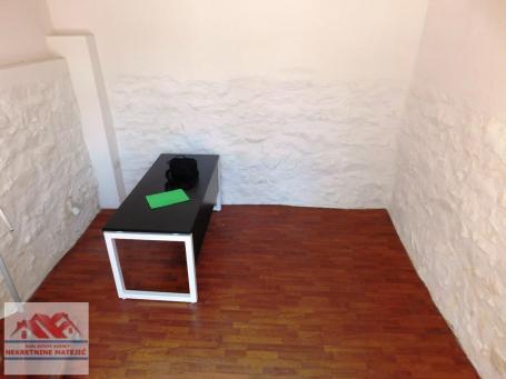 LOKAL, IZDAVANJE, CENTAR, 32M2, DUPLEX, CENA ZAKUPA - 300 E + KOMUNALIJE