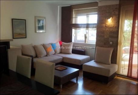 Izdavanje, Stan, Hotel M