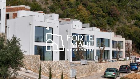 Property in Montenegro, Herceg Novi, Djenovici