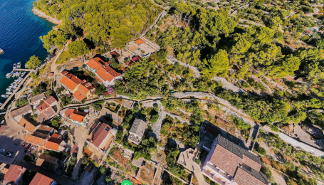 Veli Lošinj, Otok Lošinj - Zemljište, zeleni pojas, 580 m2