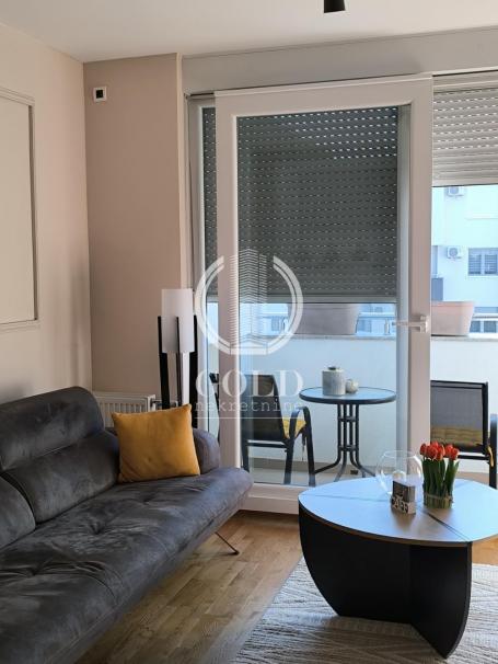 Izdaje se 2.0 stan: Novi Sad: Sajam, 45.00m2, 580 eur ID#12338