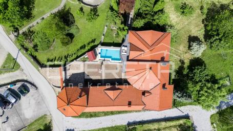 Jedinstvena kurija u Zagorju s bazenom i spa zonom. Prodaja. 
