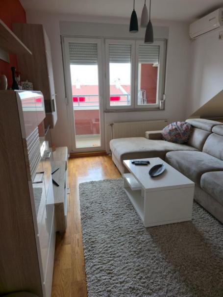 Dvosoban stan 52 m², Podbara, Novi Sad, 5. sprat