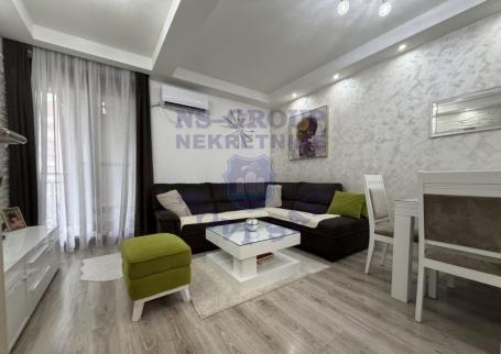 Odličan dvosoban na Novoj Detelinari 