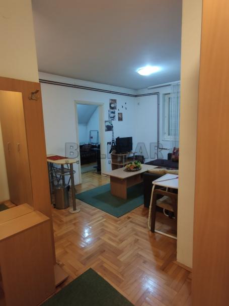Izdaje se stan u Staroj železničkoj koloniji