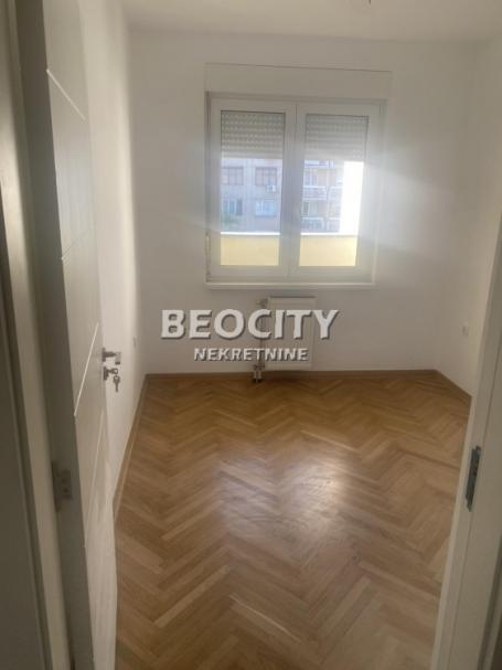 Novi Sad, Sajam, Bulevar Kralja Petra, 2.0, 40m2, 138000EUR