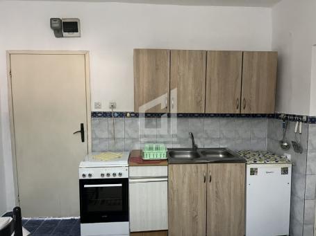 Jednoiposoban stan, 42m2, Konik, IZDAVANJE