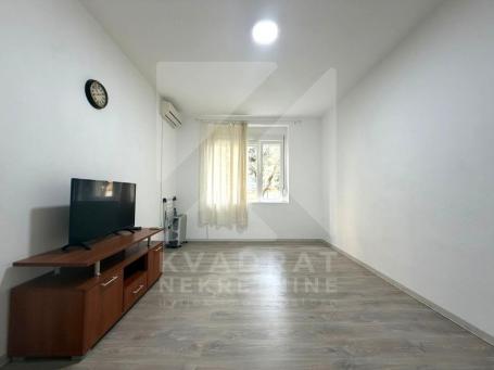 Izdavanje, Garsonjera, Podgorica, Centar, 27m2