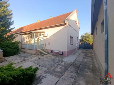 ŽABALJ - CENTAR - KUćA - 147 m2 - 139,000€