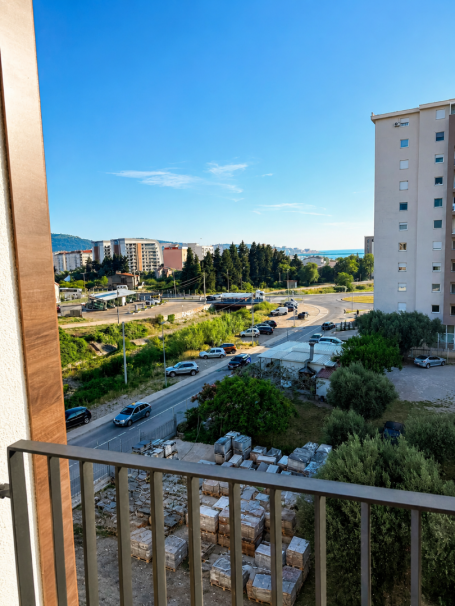 One-bedroom apartment with sea view in a new residential complex