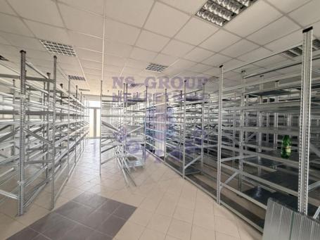 Odličan lokalna Klisi pogodan za razne delatnosti 307m2