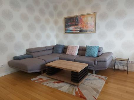 Novi Beograd - A Blok, 2,0 s, 56 m2, garažno mesto